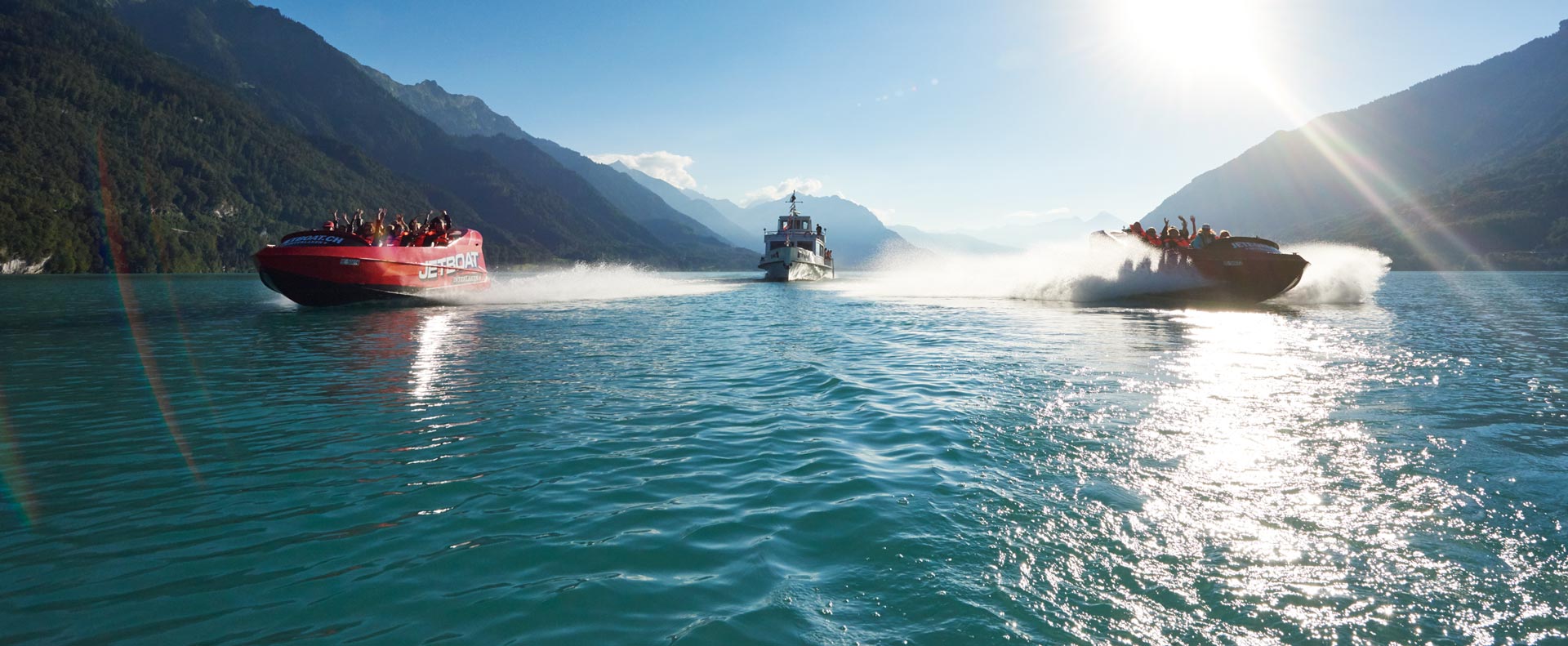 Actividades acuáticas 1 Jetboat Schweiz auf dem Brienzersee mit BLS Schiff