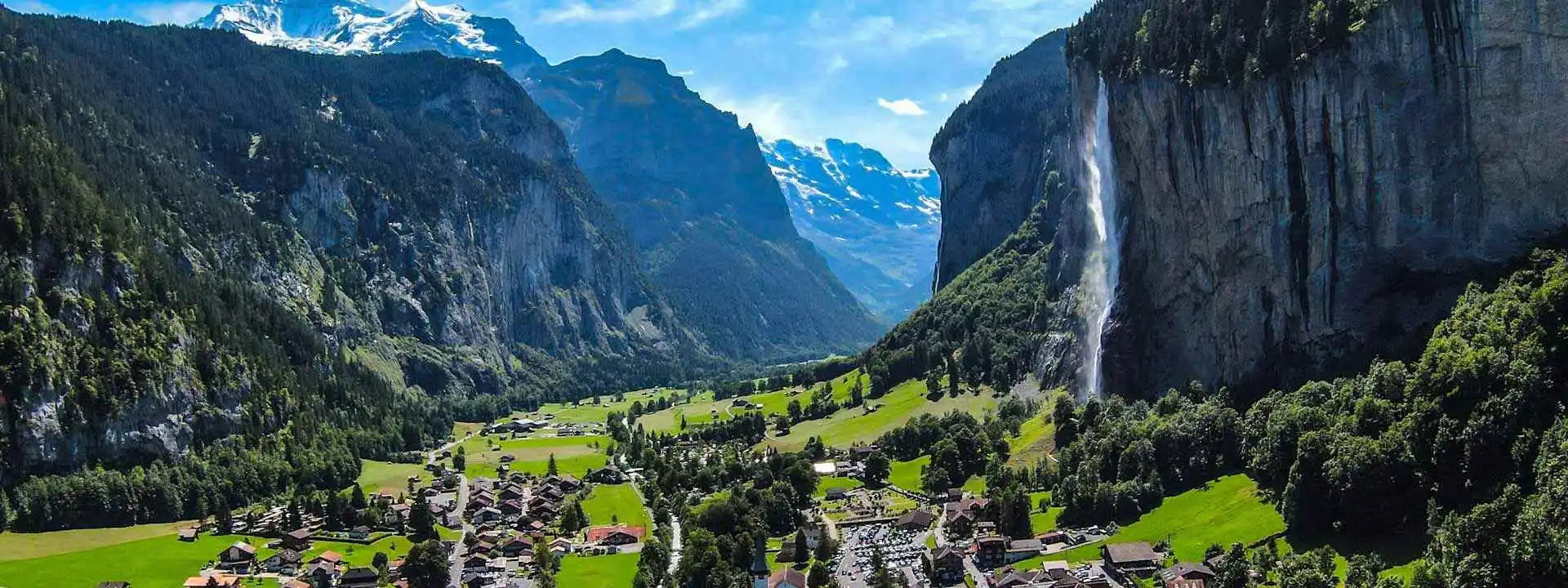 Excursión a las Cascadas de Lauterbrunnen 1 lauterbrunnen header cropped ezgif.com jpg to webp converter