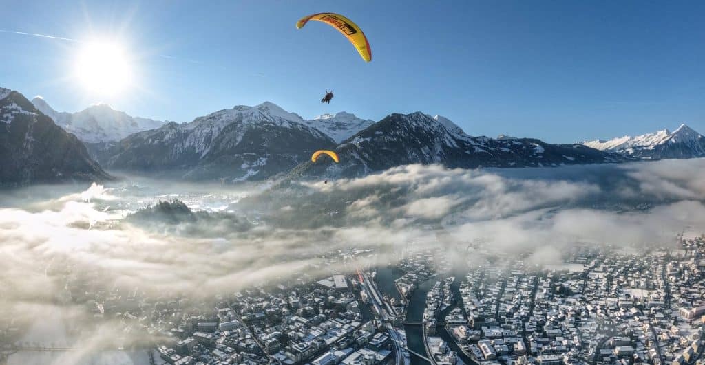 Parapente invierno en Interlaken Suiza
