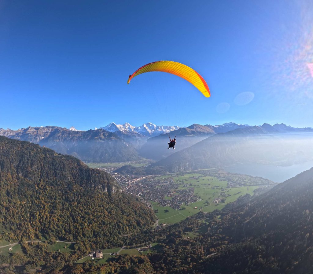 Vuelo biplaza en parapente Jungfrau en Interlaken